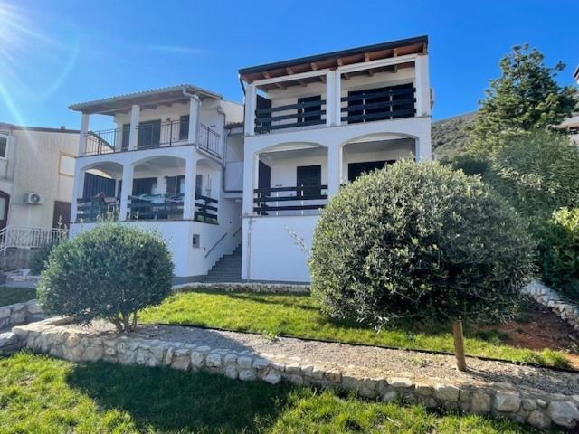 Residence4A-Appartamento Bianco Ravni Bagian luar foto